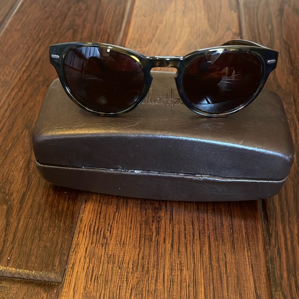 Very nice Cole Hassan sunglasses…like new